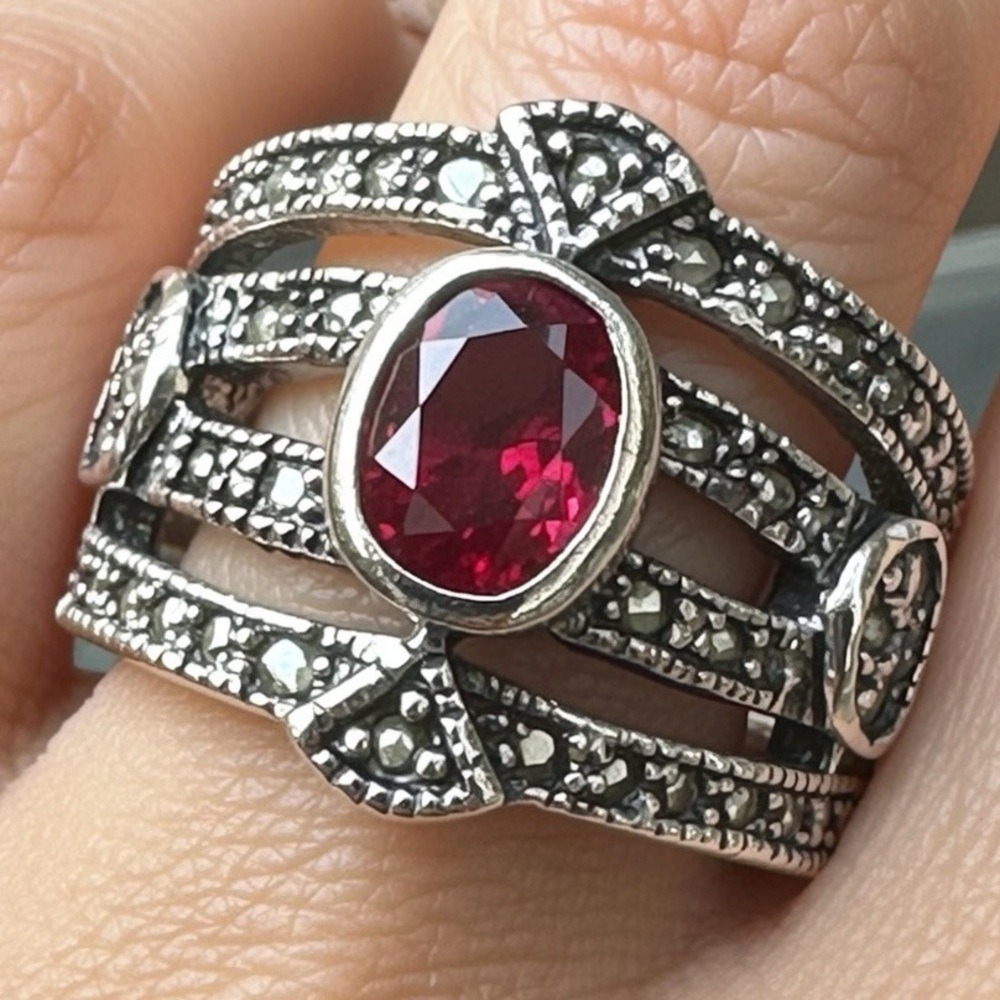 Swarovski Elements Oval Garnet Sterling Silver Statement Ring Sz 9 Ring